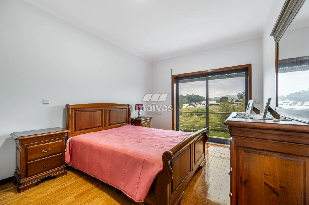 Apartamento T3 para Venda em Vila Verde e Barbudo Foto 11