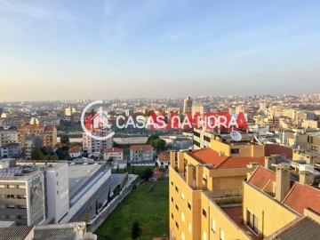 Apartamento T2 para Arrendamento em Mafamude e Vilar do Paraíso