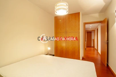 Apartamento T2 para Arrendamento em Mafamude e Vilar do Paraíso