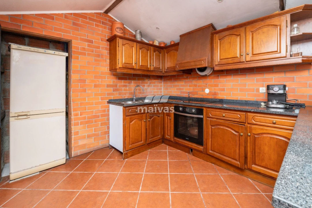 Moradia T3 para Venda em Calvos e Frades Foto 12