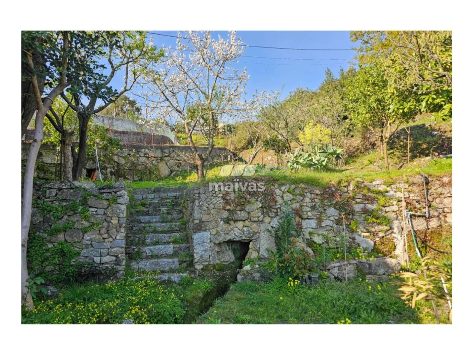 Moradia T3 para Venda em Calvos e Frades Foto 29