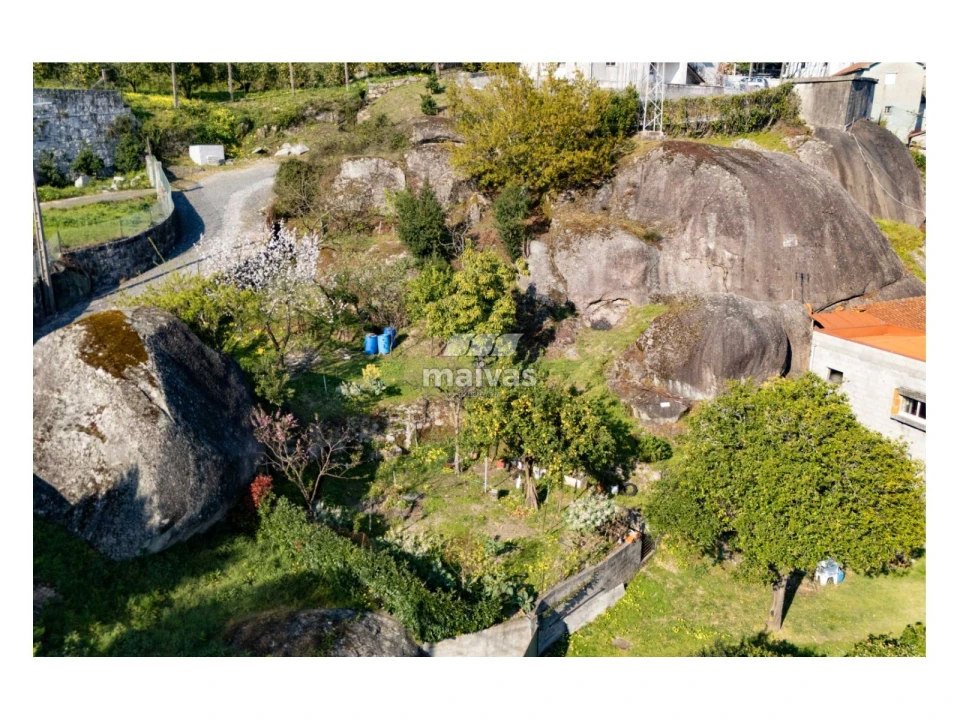 Moradia T3 para Venda em Calvos e Frades Foto 31