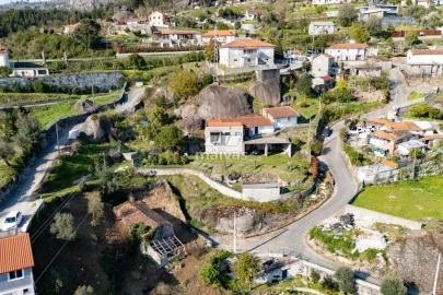 Moradia T3 para Venda em Calvos e Frades