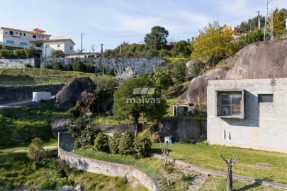 Moradia T3 para Venda em Calvos e Frades