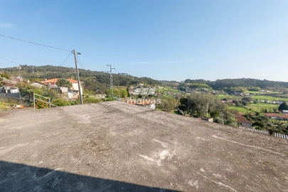 Moradia T3 para Venda em Calvos e Frades