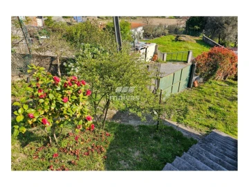 Moradia T3 para Venda em Calvos e Frades