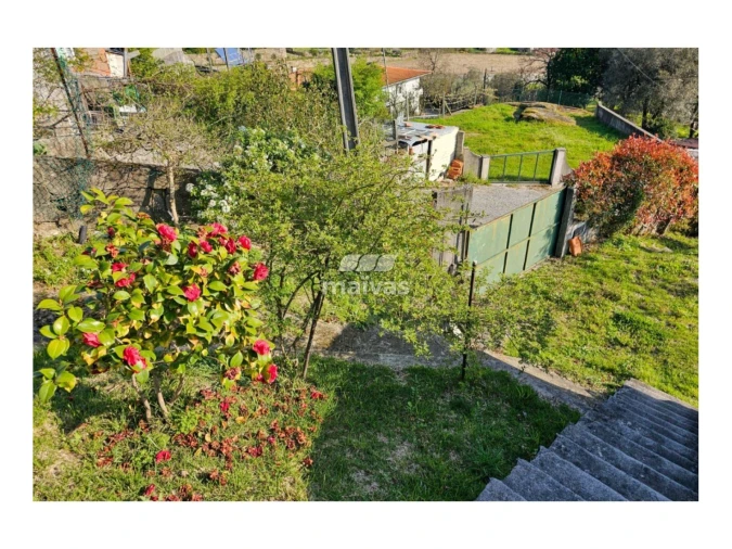 Moradia T3 para Venda em Calvos e Frades Foto 33