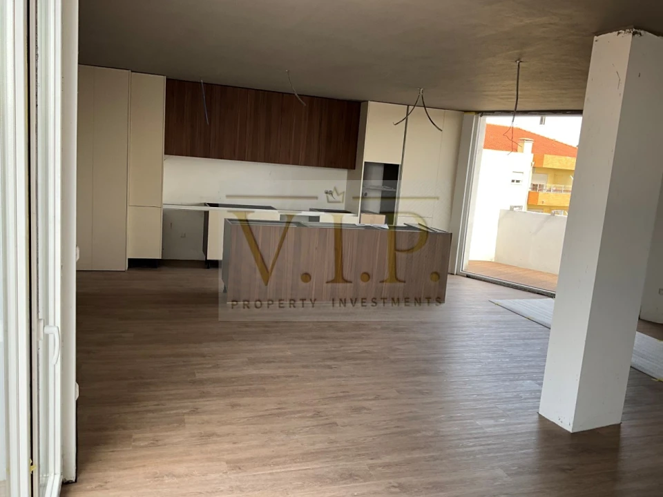 Apartamento T4 para Venda em Lourinhã e Atalaia Foto 5