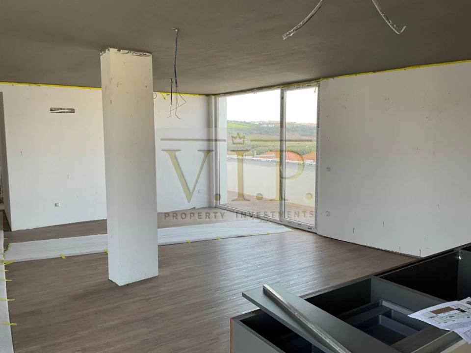Apartamento T4 para Venda em Lourinhã e Atalaia Foto 10