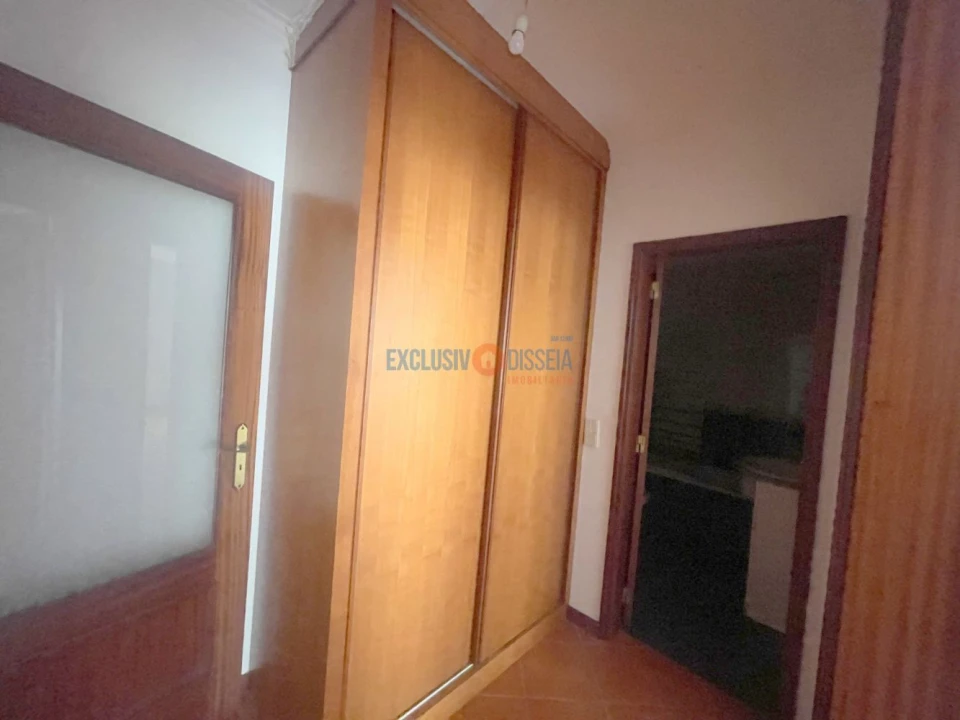 Apartamento T2 para Venda em Oiã Foto 9