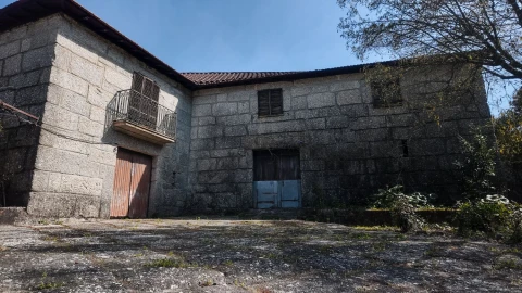 Quinta T3 para Venda em Cantelães