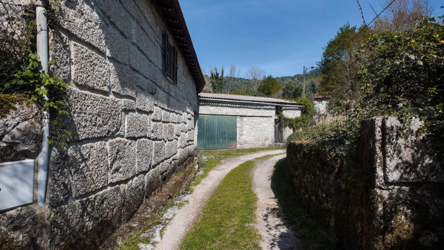 Quinta T3 para Venda em Cantelães Foto 56