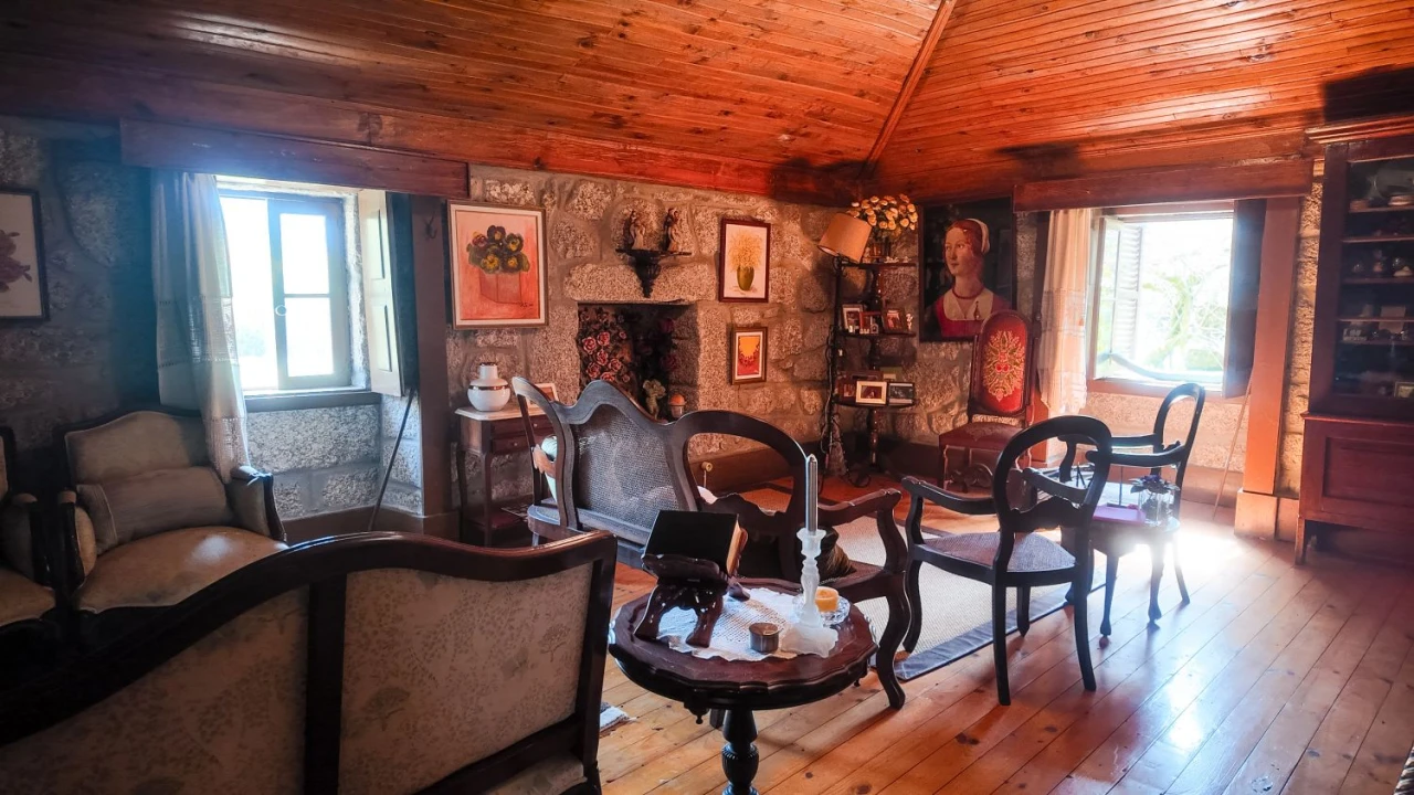 Quinta T3 para Venda em Cantelães Foto 30