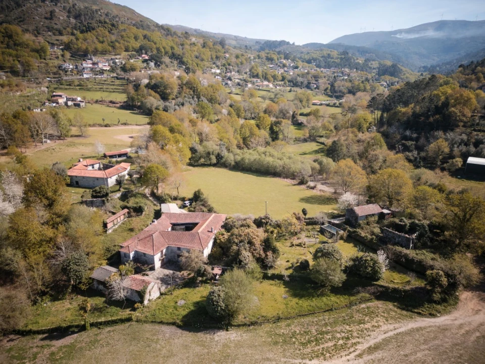 Quinta T3 para Venda em Cantelães Foto 59