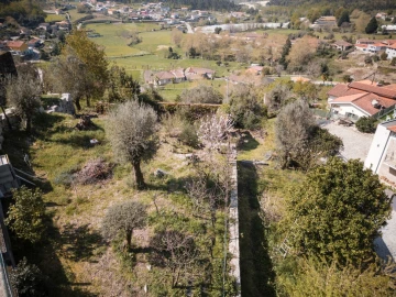 Quinta T0 para Venda em Calvos e Frades