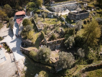 Quinta T0 para Venda em Calvos e Frades
