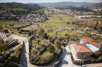 Quinta T0 para Venda em Calvos e Frades