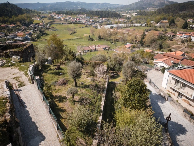Quinta T0 para Venda em Calvos e Frades Foto 35