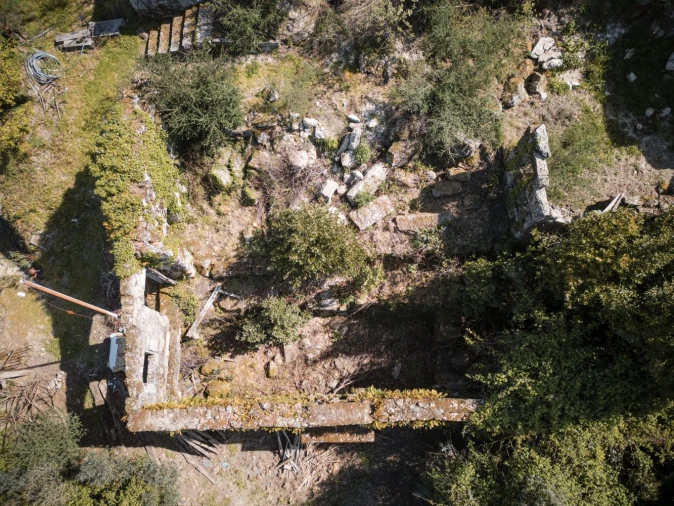 Quinta T0 para Venda em Calvos e Frades Foto 8