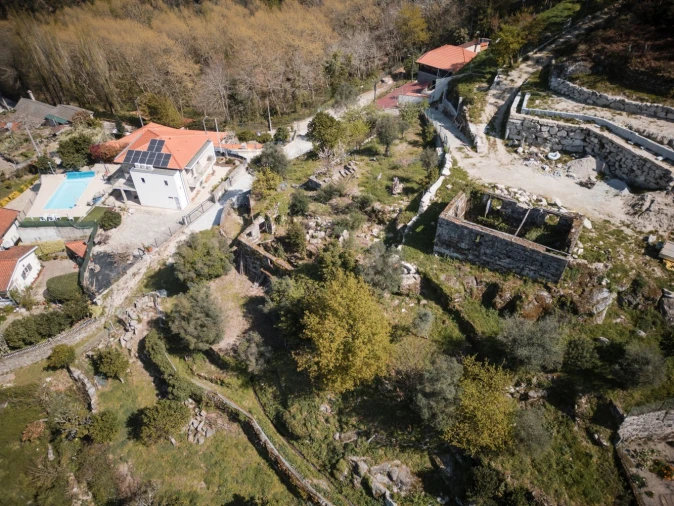 Quinta T0 para Venda em Calvos e Frades Foto 44