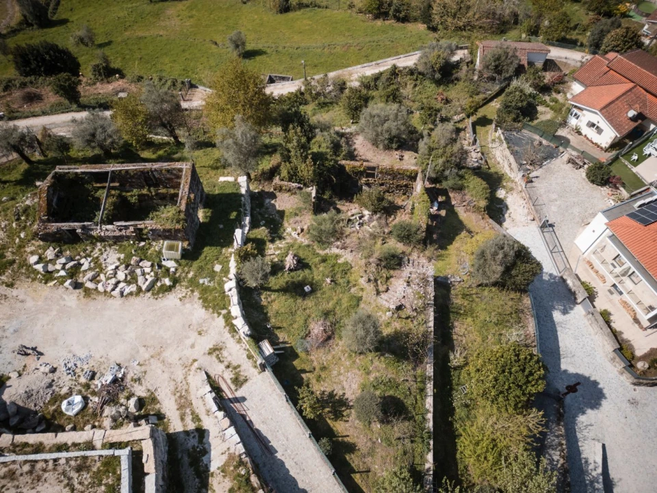 Quinta T0 para Venda em Calvos e Frades Foto 2