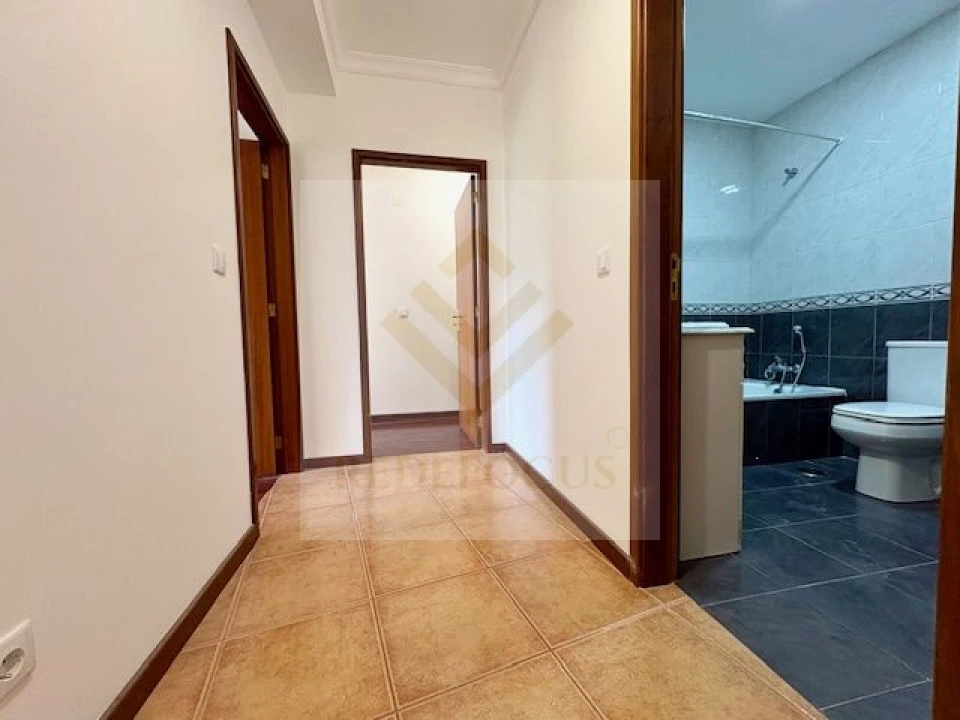 Apartamento T2 para Venda em São João de Ver Foto 12