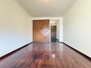 Apartamento T2 para Venda em São João de Ver