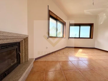 Apartamento T2 para Venda em São João de Ver