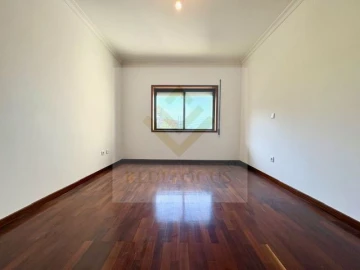 Apartamento T2 para Venda em São João de Ver