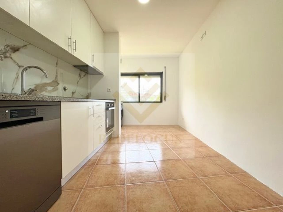 Apartamento T2 para Venda em São João de Ver Foto 7