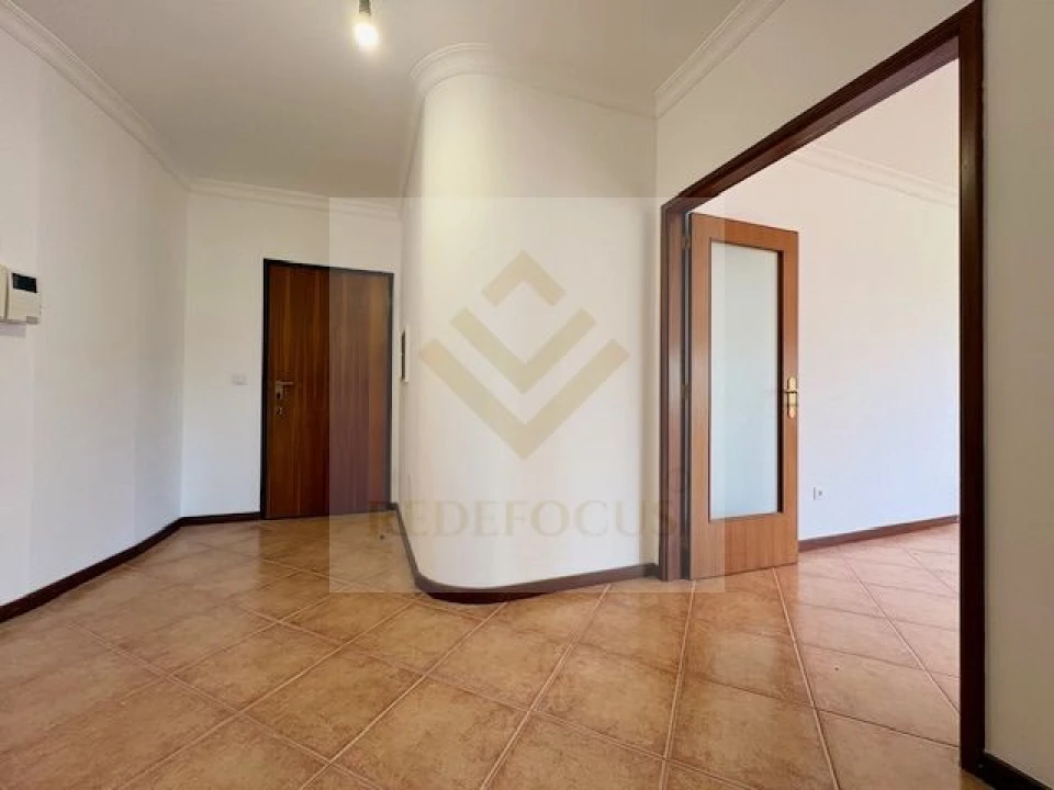 Apartamento T2 para Venda em São João de Ver Foto 2