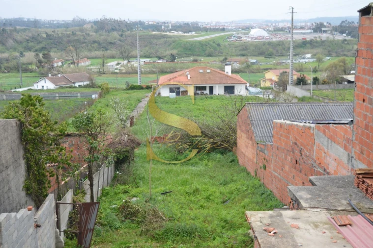 Moradia T3 para Venda em Regueira de Pontes Foto 30