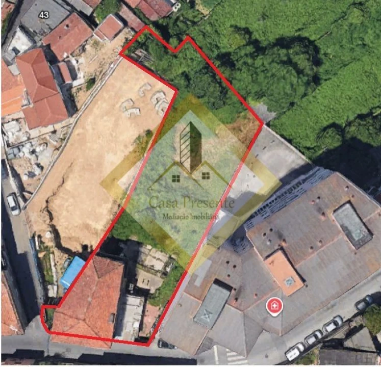 Terreno para Venda em Oliveira do Douro Foto 1