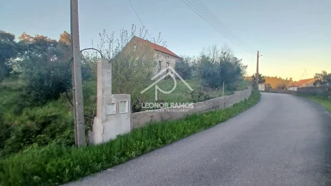 Moradia T2 para Venda em Proença-A-Nova e Peral