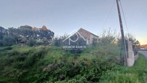 Moradia T2 para Venda em Proença-A-Nova e Peral