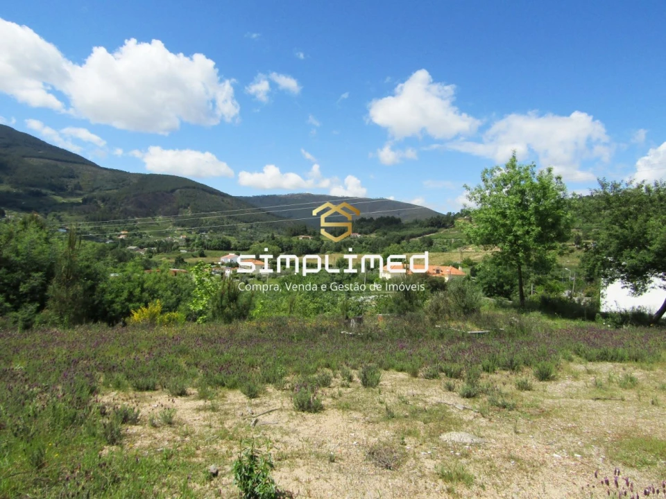 Terreno para Venda em Teixoso e Sarzedo Foto 10