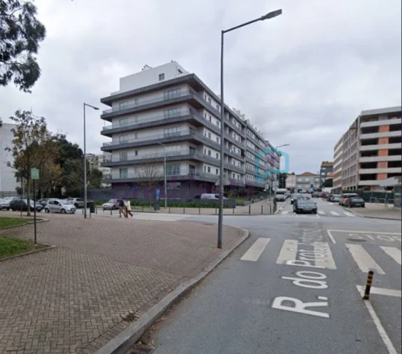 Apartamento T2 para Venda em Paranhos Foto 16