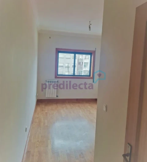 Apartamento T2 para Venda em Paranhos