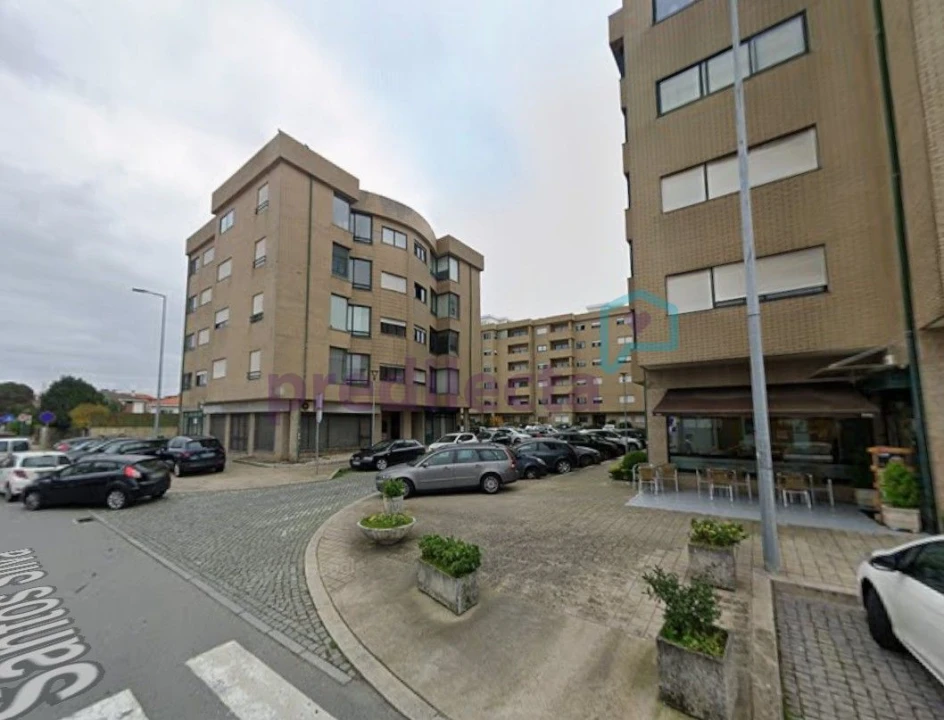 Apartamento T2 para Venda em Paranhos Foto 2