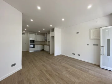 Apartamento T2 para Venda em Queluz e Belas