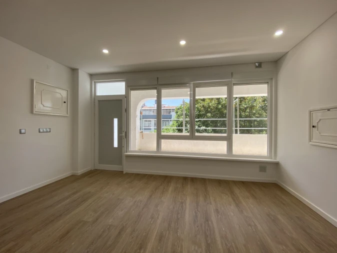 Apartamento T2 para Venda em Queluz e Belas Foto 19