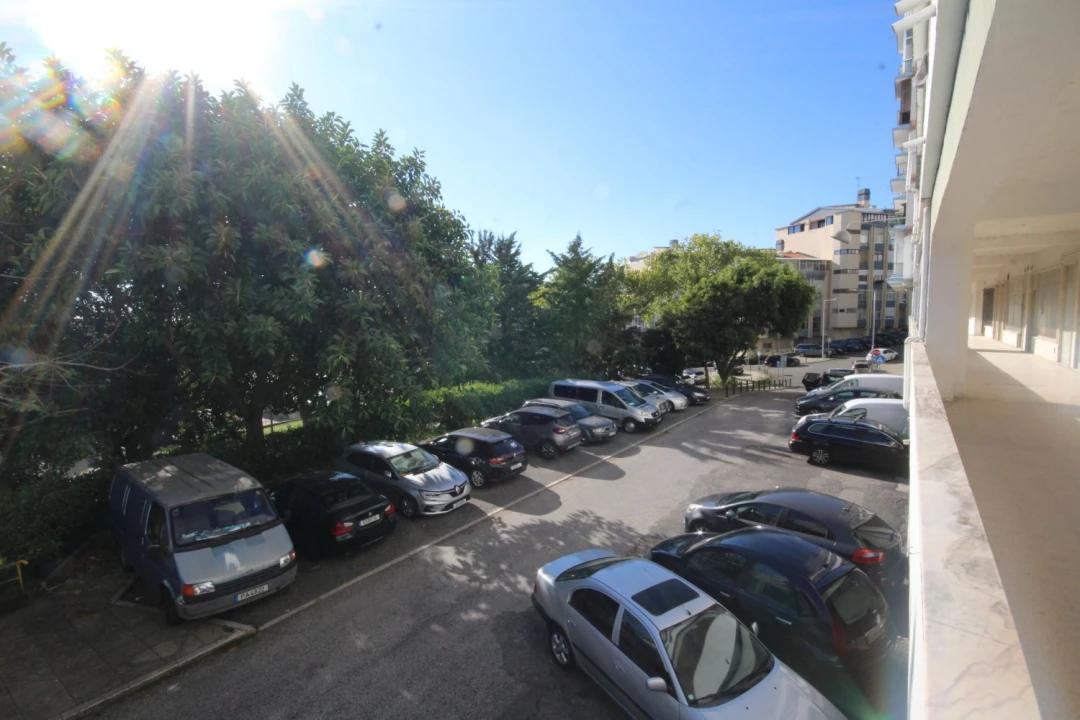 Apartamento T2 para Venda em Queluz e Belas Foto 22