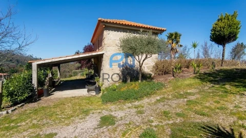 Quinta T2 para Venda em Resende