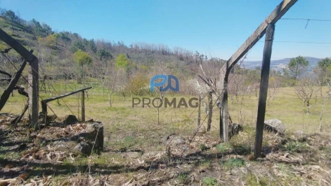 Quinta T2 para Venda em Resende