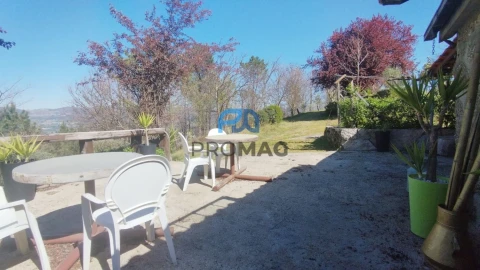 Quinta T2 para Venda em Resende