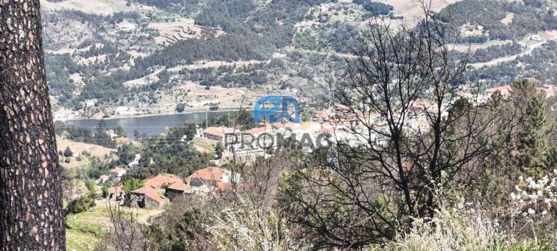 Quinta T2 para Venda em Resende Foto 58