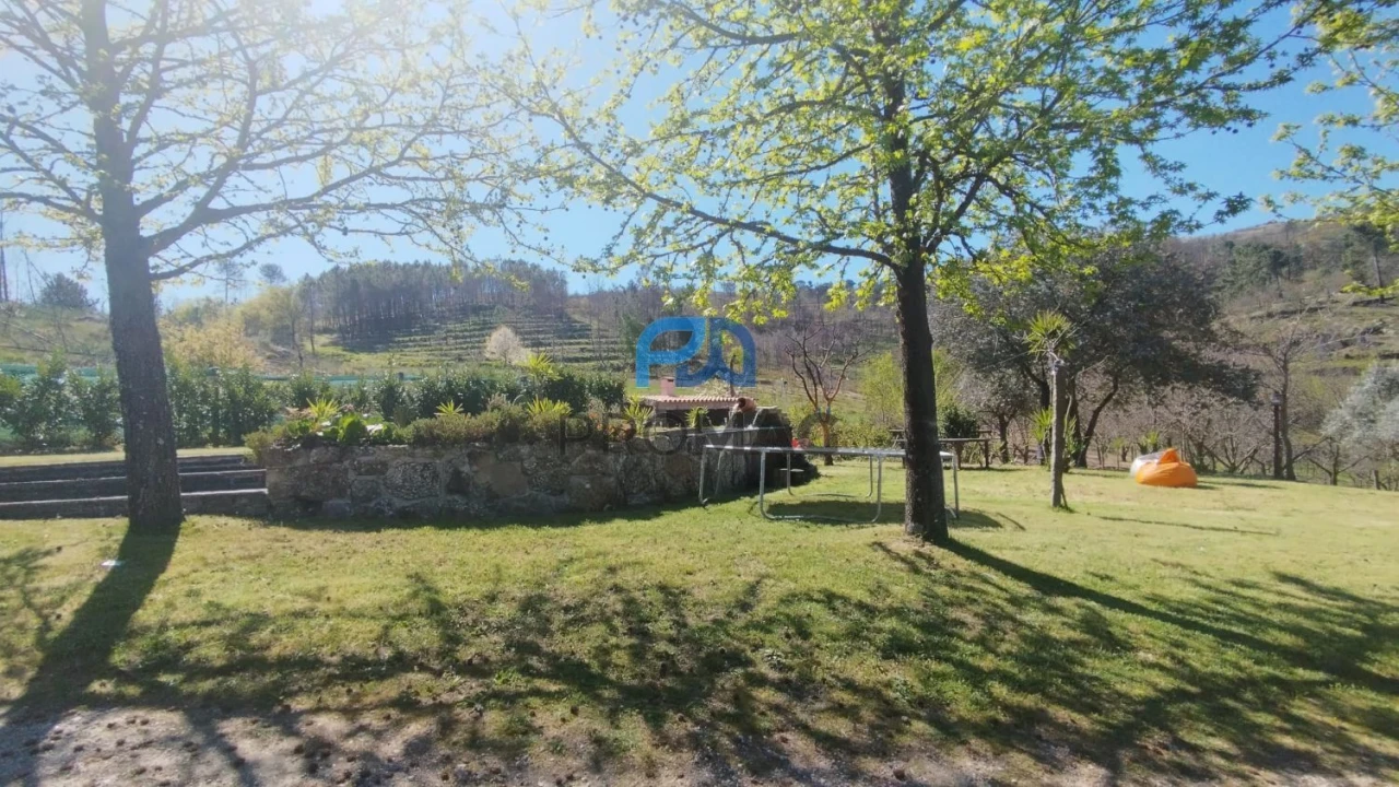 Quinta T2 para Venda em Resende Foto 10