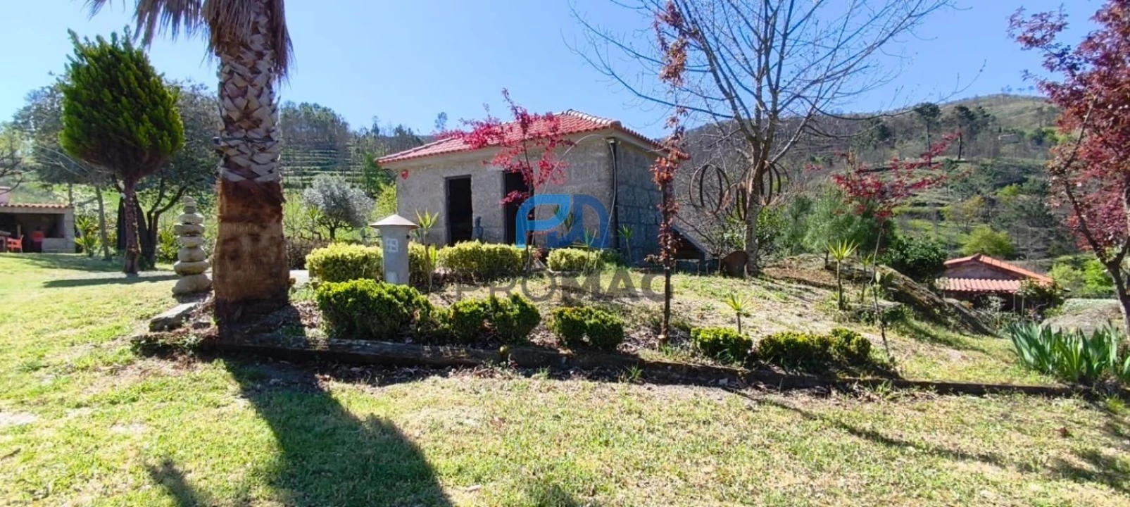 Quinta T2 para Venda em Resende Foto 13