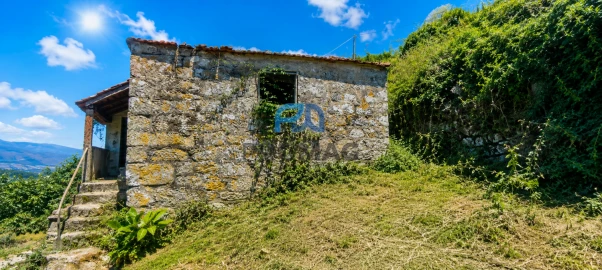 Quinta T1 para Venda em Resende