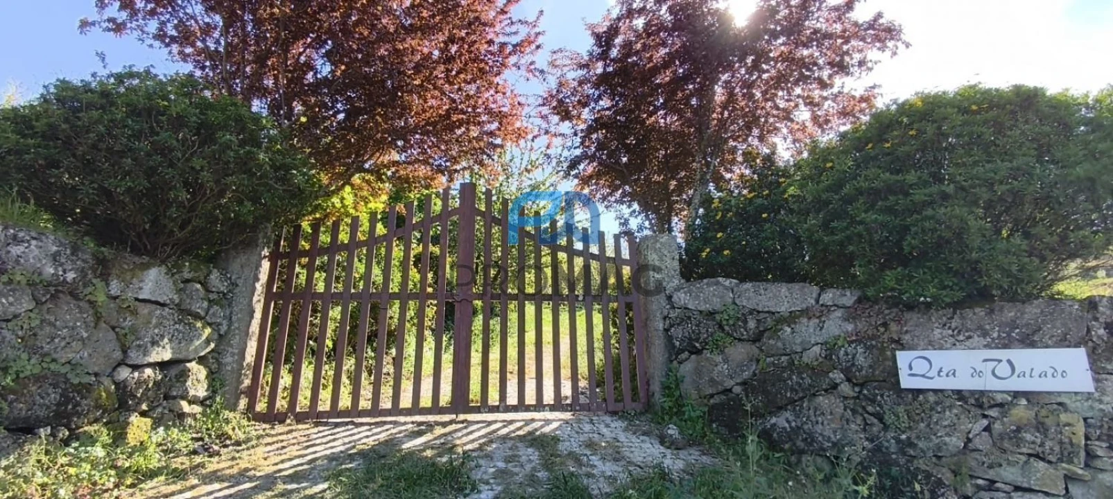 Quinta T0 para Venda em Barro Foto 1